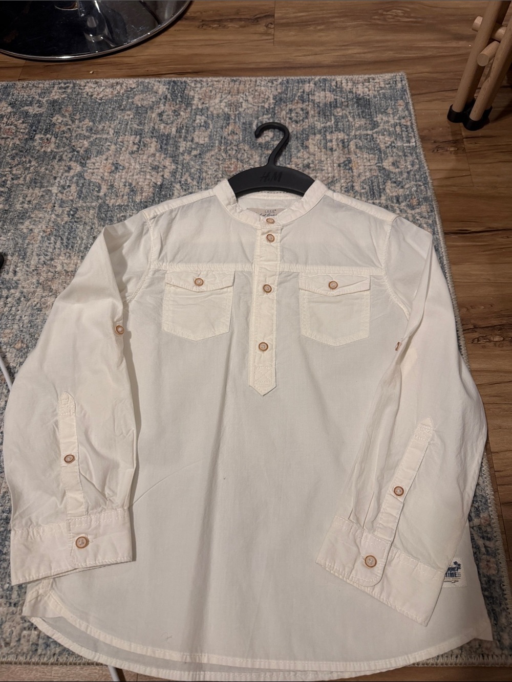 H&M white Henley-Style Button-Front Casual Shirt